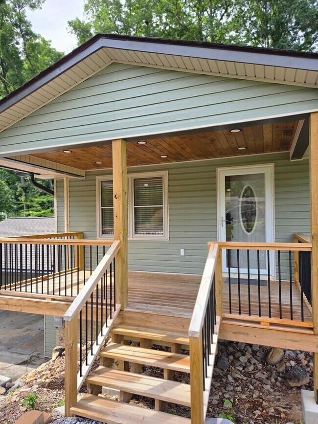Building Photo - 108 Potomac Cir
