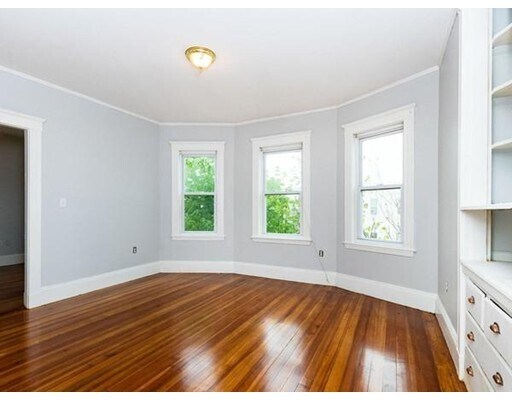 Building Photo - 15 Faulkner St