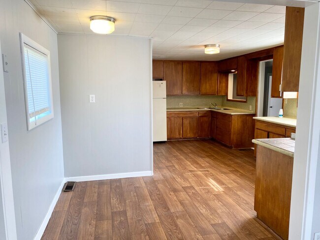 Building Photo - 1900 W Division