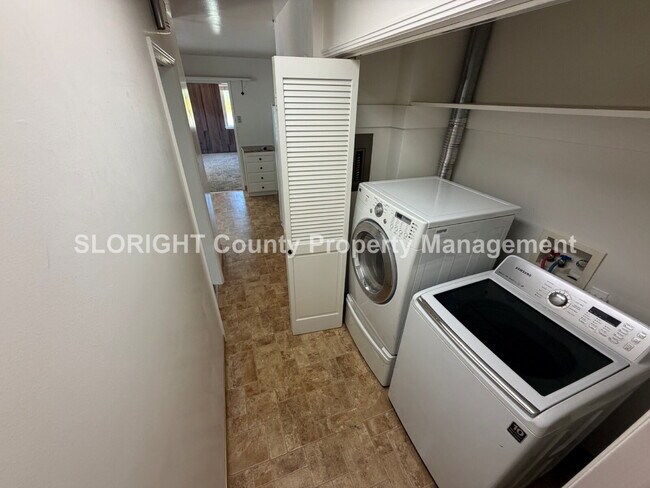 Building Photo - AVAILABLE JUNE - 4 Bed/ 2 Bath SLO Home