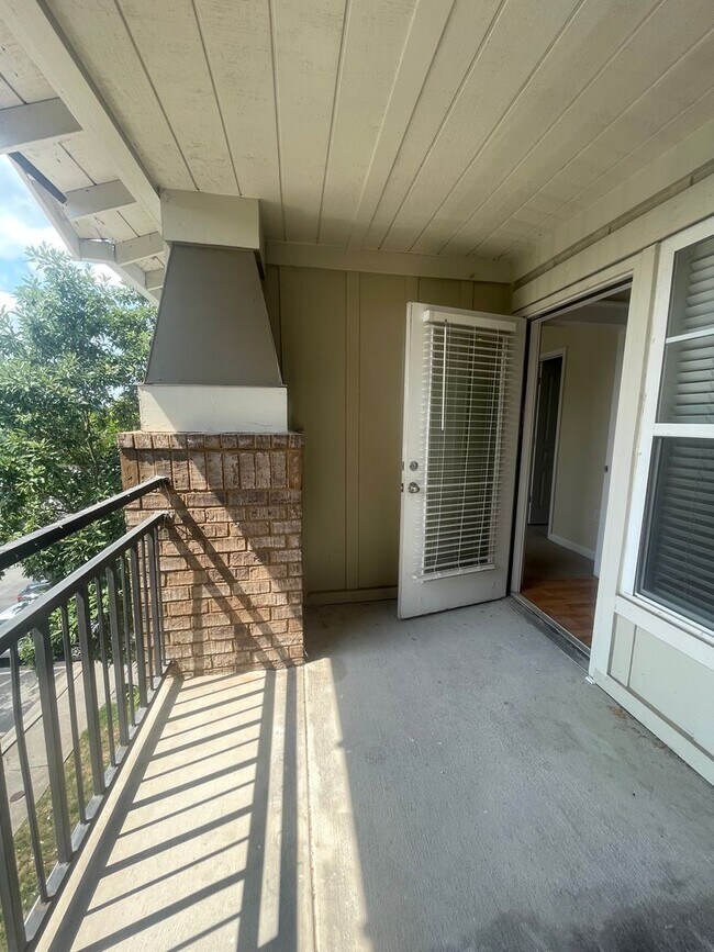 Building Photo - 21-2134 Moore