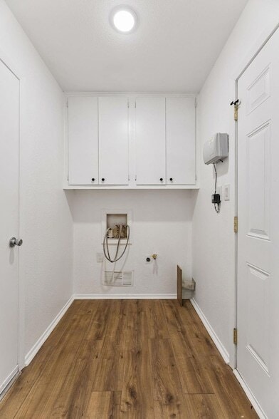 Building Photo - 4303 Rimdale Dr