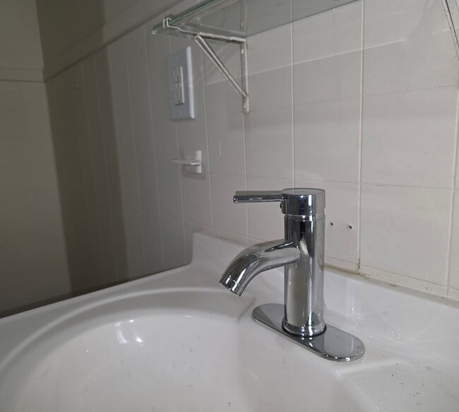 Building Photo - 33-35 Washington Street