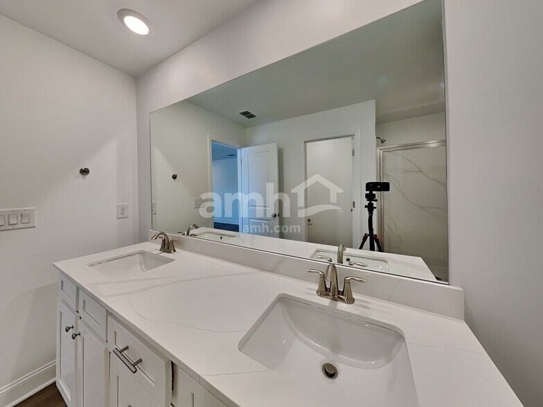 Building Photo - 1509 Aquamarine Dr