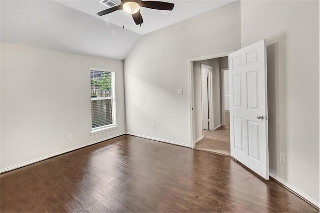 Building Photo - 15814 Finwood Ln