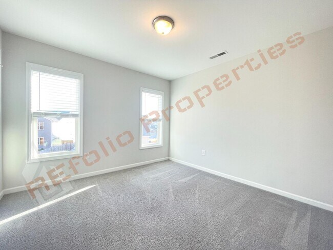 Building Photo - Stunning 4 Bedroom 2.5 Bathroom Home w/ Primary Suite on Main Level @ Ashcroft, Clayton, Availabl...