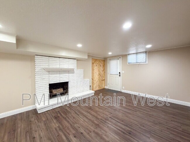 Building Photo - 282 E 650 N