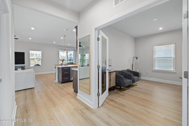 Building Photo - 181 Buffalo Ct