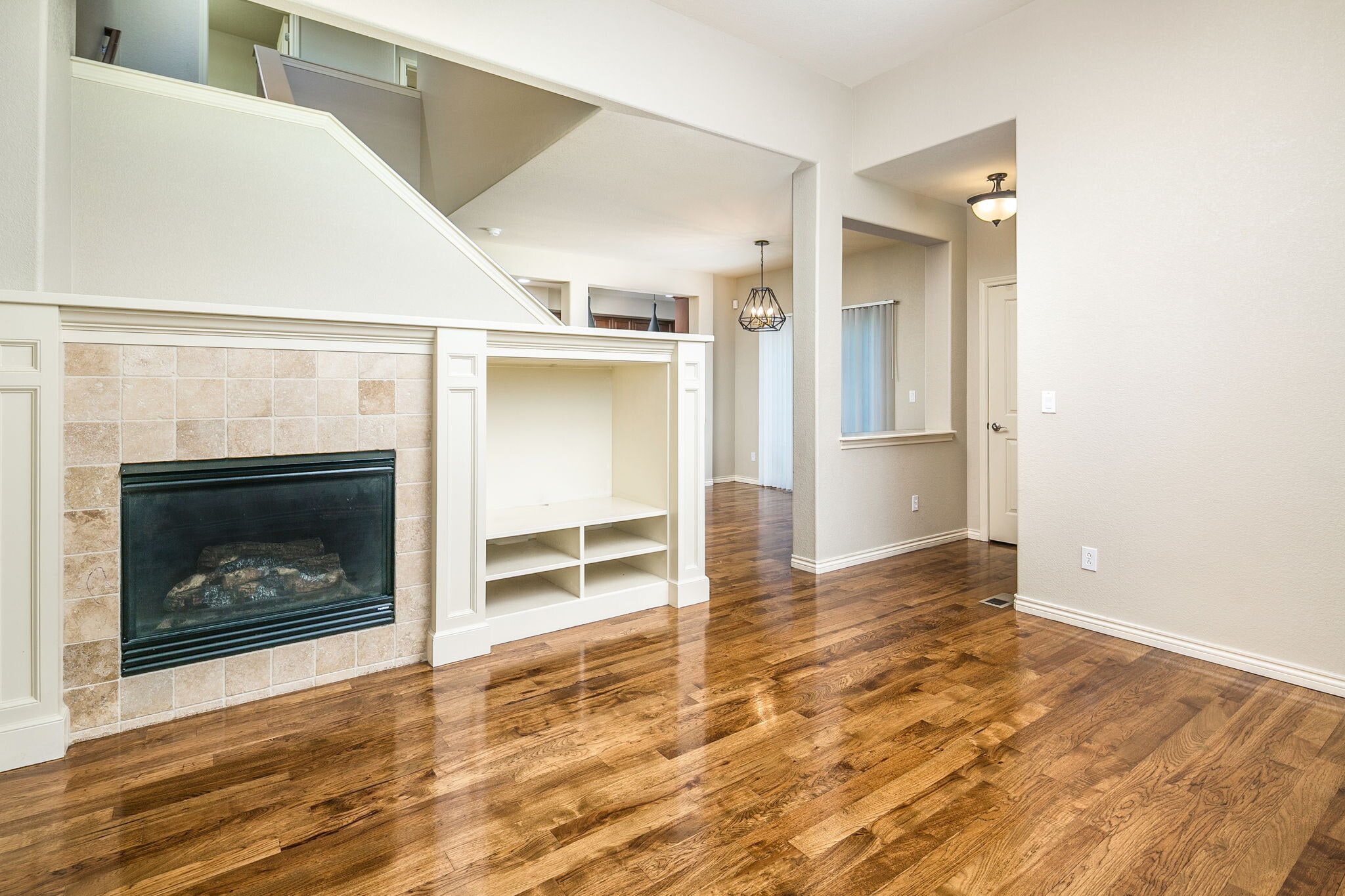 Gas Fireplace Livingrm - 1067 Uinta Way