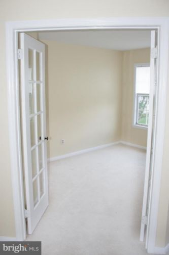 Building Photo - 202 Salem Ct