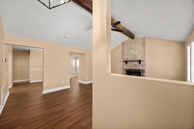 Building Photo - 1014 Three Forks Dr