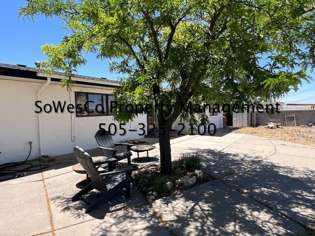 Building Photo - FULLY FURNISHED 4 Bedroom 2 Bath with Breathtaking Views