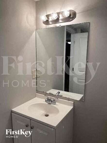 Building Photo - 4430 Lost Mountain Dr