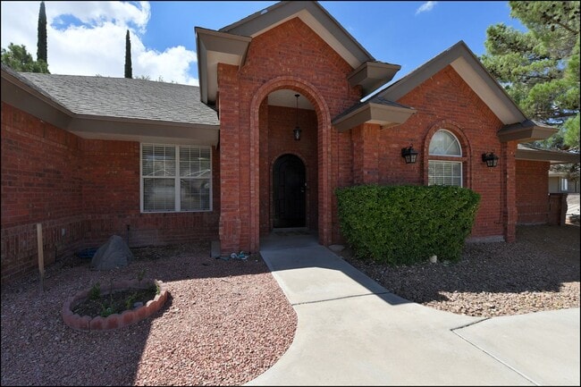 Building Photo - Coming Soon!