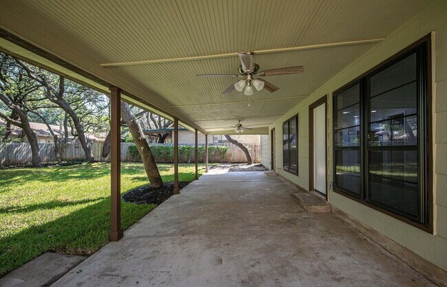 Building Photo - 9223 Ridgeland St