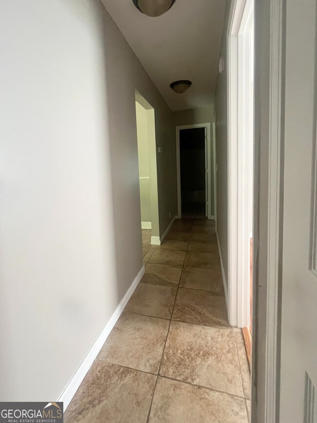 Building Photo - 106 Zinnia Ct