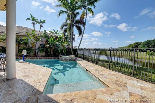 Building Photo - 17739 Lake Azure Way