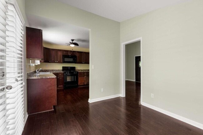 Building Photo - 1741 Branch View Dr