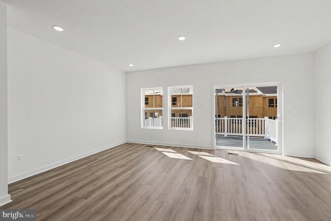 Building Photo - 36110 Wilderness Shores Way