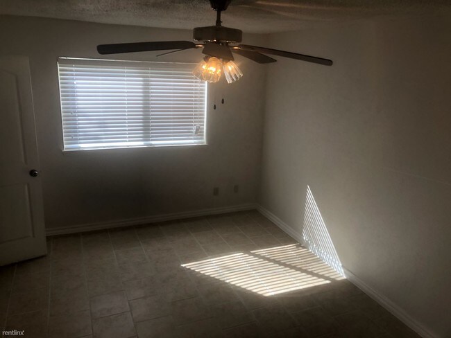 Building Photo - 2 br, 2 bath Condo - 6824 Lyrewood Lane #132