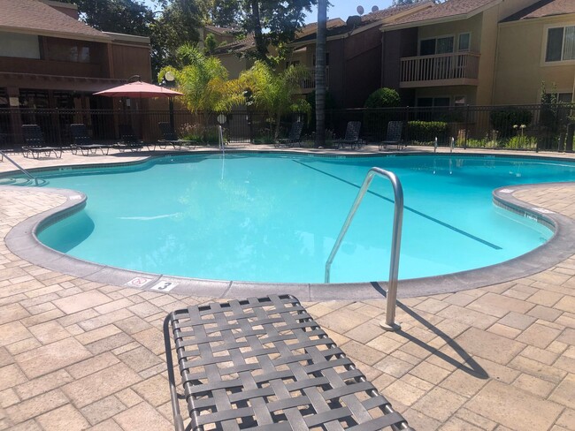 Building Photo - Rancho Mission Villas, 1 Bedroom, 1 Bath, ...