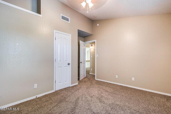 Building Photo - 10932 Duster Dr