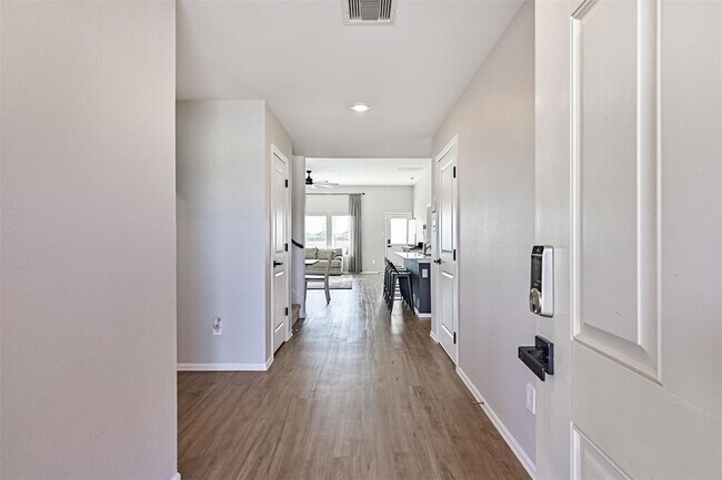 Building Photo - 1484 Twilight Grn Dr