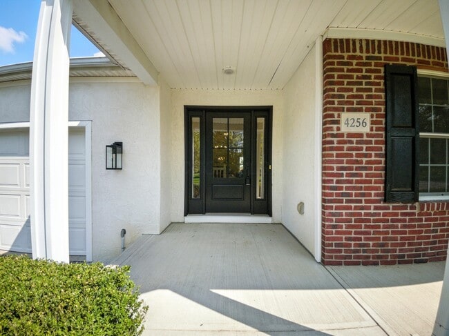 Building Photo - 4256 Landhigh Lakes Dr