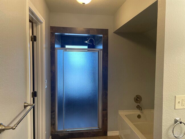 Building Photo - 5067 Serry Ln