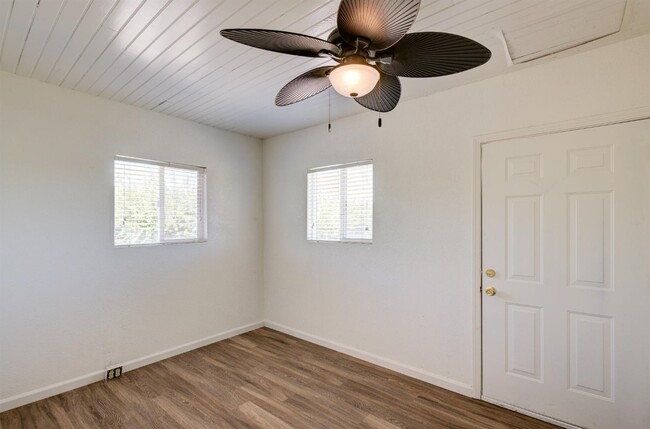 Building Photo - 2962 De Wolf Ave
