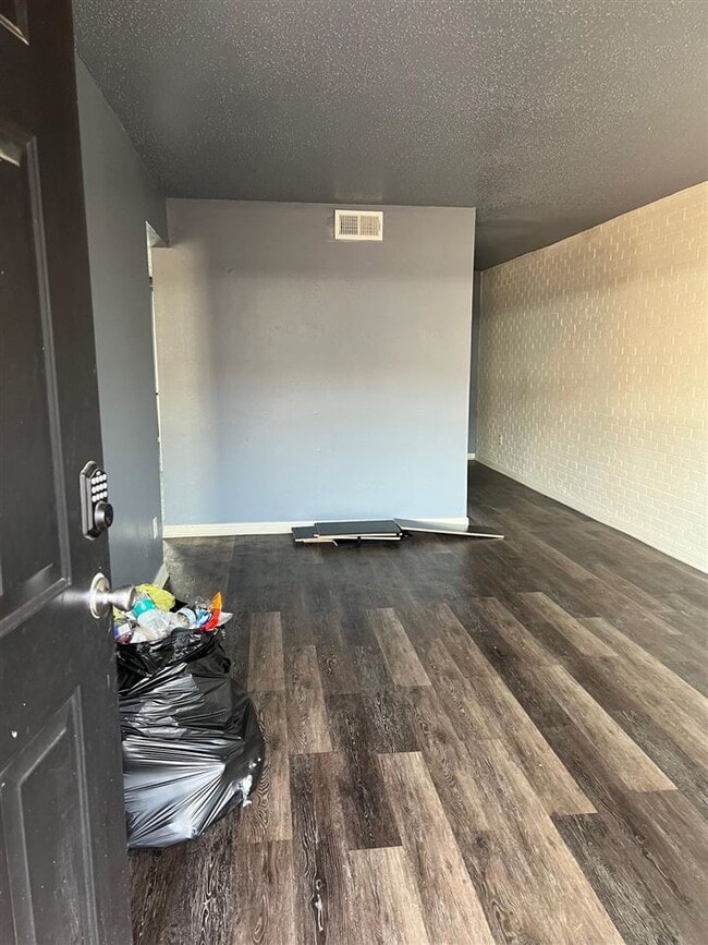 Building Photo - 2107 NW 38th St