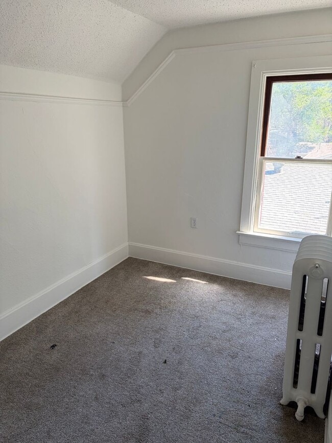 Building Photo - 617 S Wells St