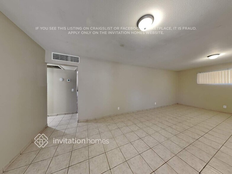 Building Photo - 12449 N 29th Dr