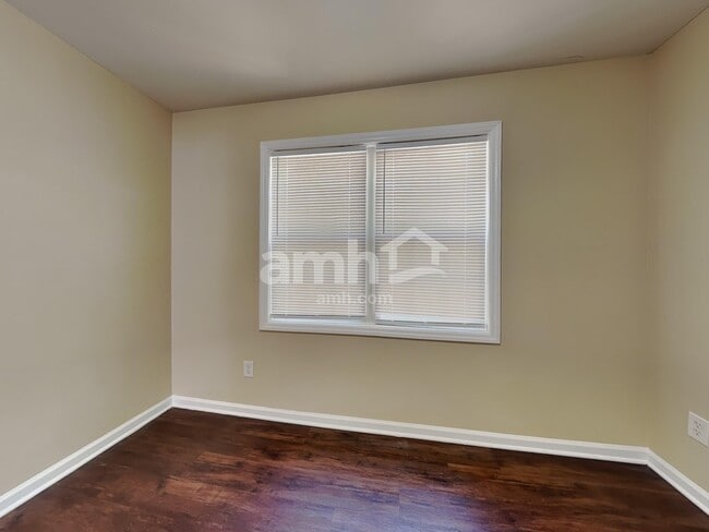 Building Photo - 815 Turmeric Ln