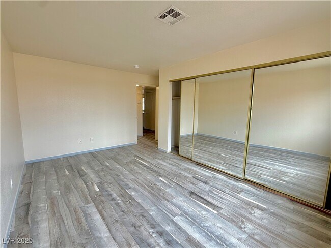 Building Photo - 8410 Eldora Ave