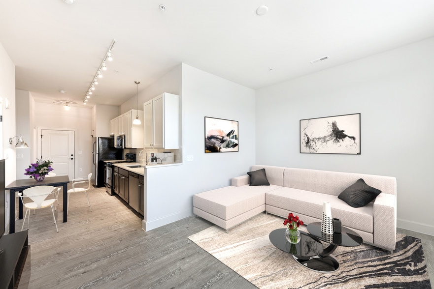 Building Photo - Peake Apartments