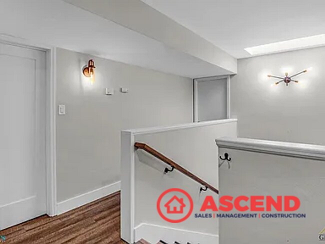 Building Photo - 4200 Boise St