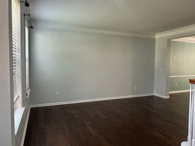Building Photo - 800 Pinkney Pl