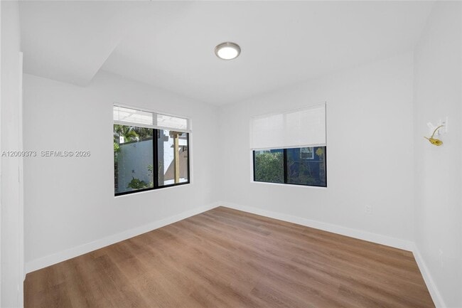 Building Photo - 1925 SW 23rd St