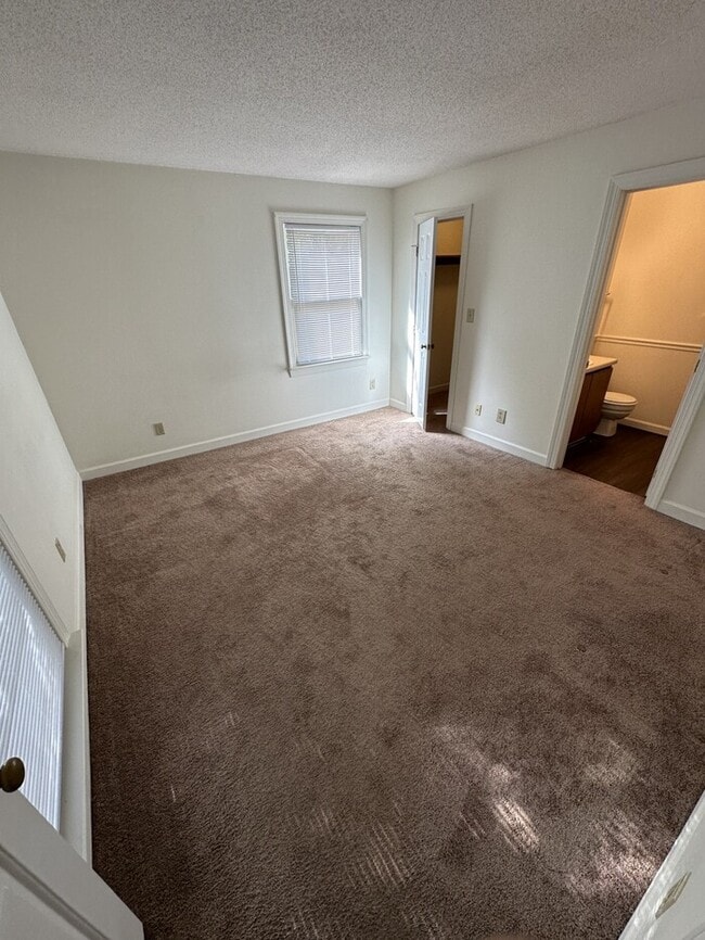 Building Photo - 3511 Ivy Commons Dr