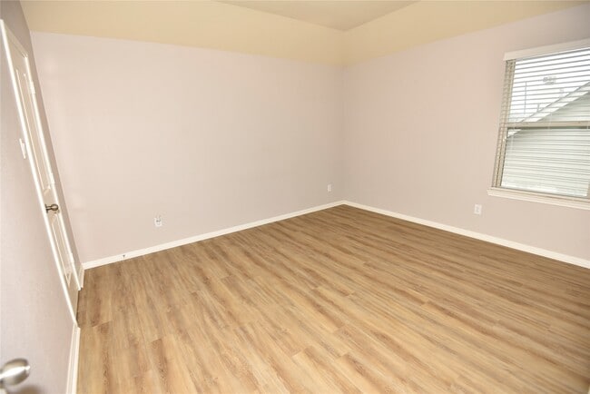Building Photo - 4519 Fenway Park Way