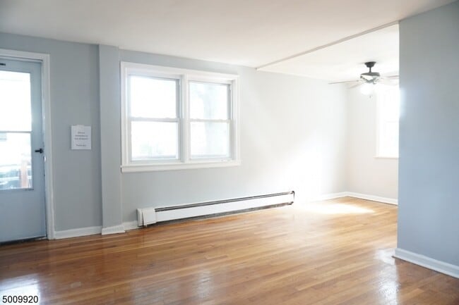 Building Photo - 736 Audrey Dr