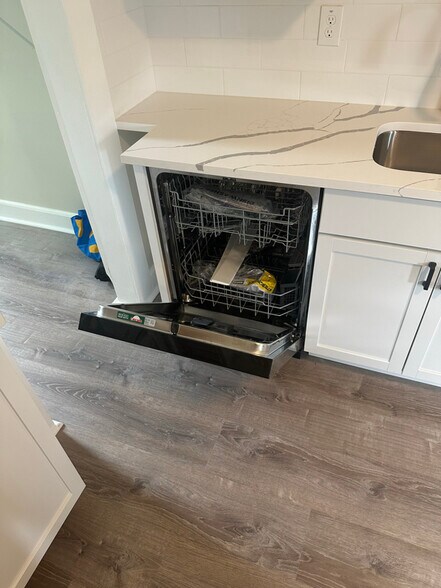 Building Photo - 342 Wilbraham Rd