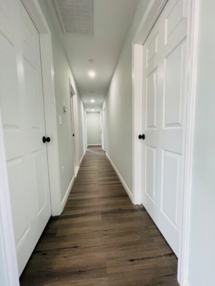 Building Photo - 43 Oread St