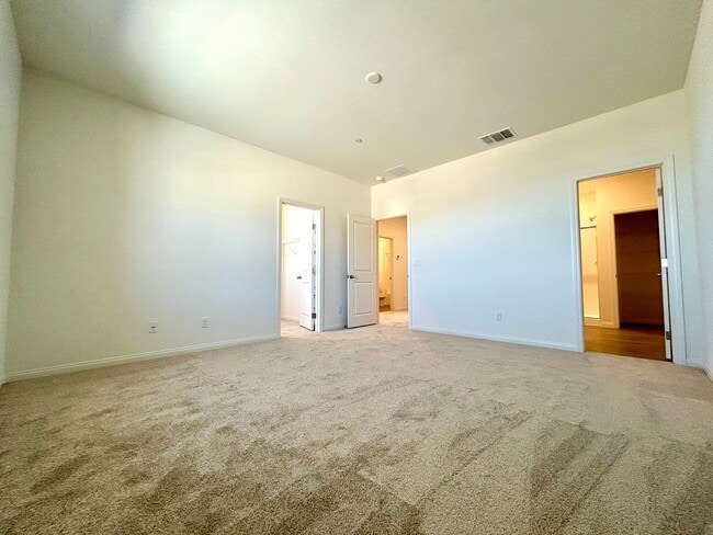 Building Photo - Brand new Townhome!   Summerlin Grand Park Village
