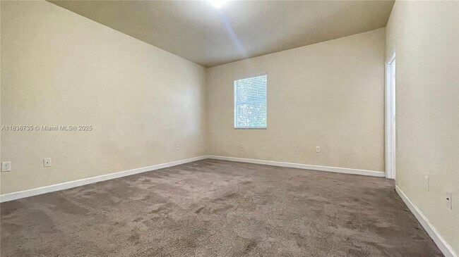 Building Photo - 17090 SW 95th Terrace