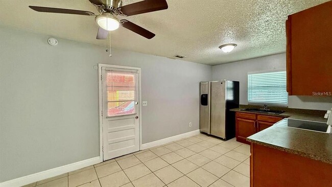 Building Photo - 1511 Mabbette St