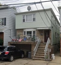 Building Photo - 36 W 9th St