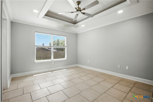 Building Photo - 4005 Midway Dr