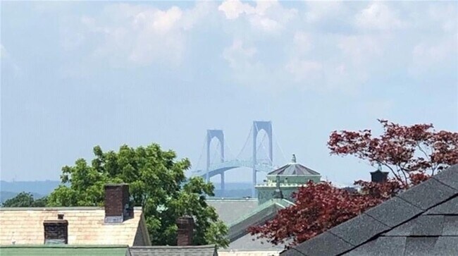 Building Photo - 42 Kay St